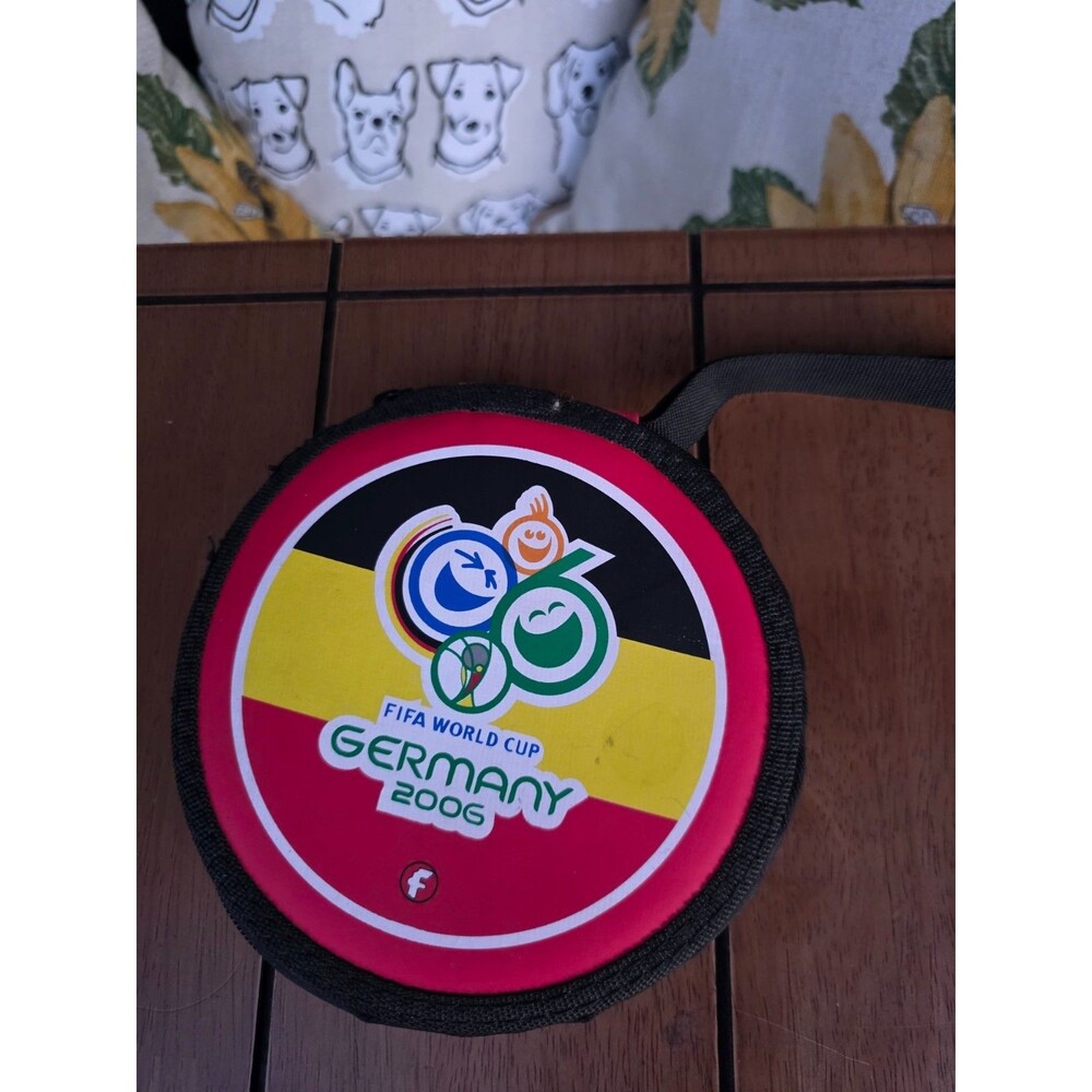 Official 2006 FIFA World Cup Germany CD/DVD Case Round Zipped Storage Holder